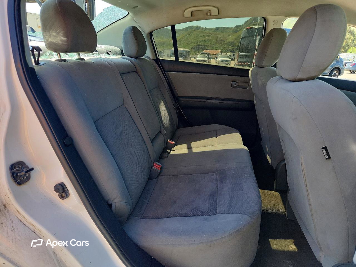 Nissan Sentra 2012