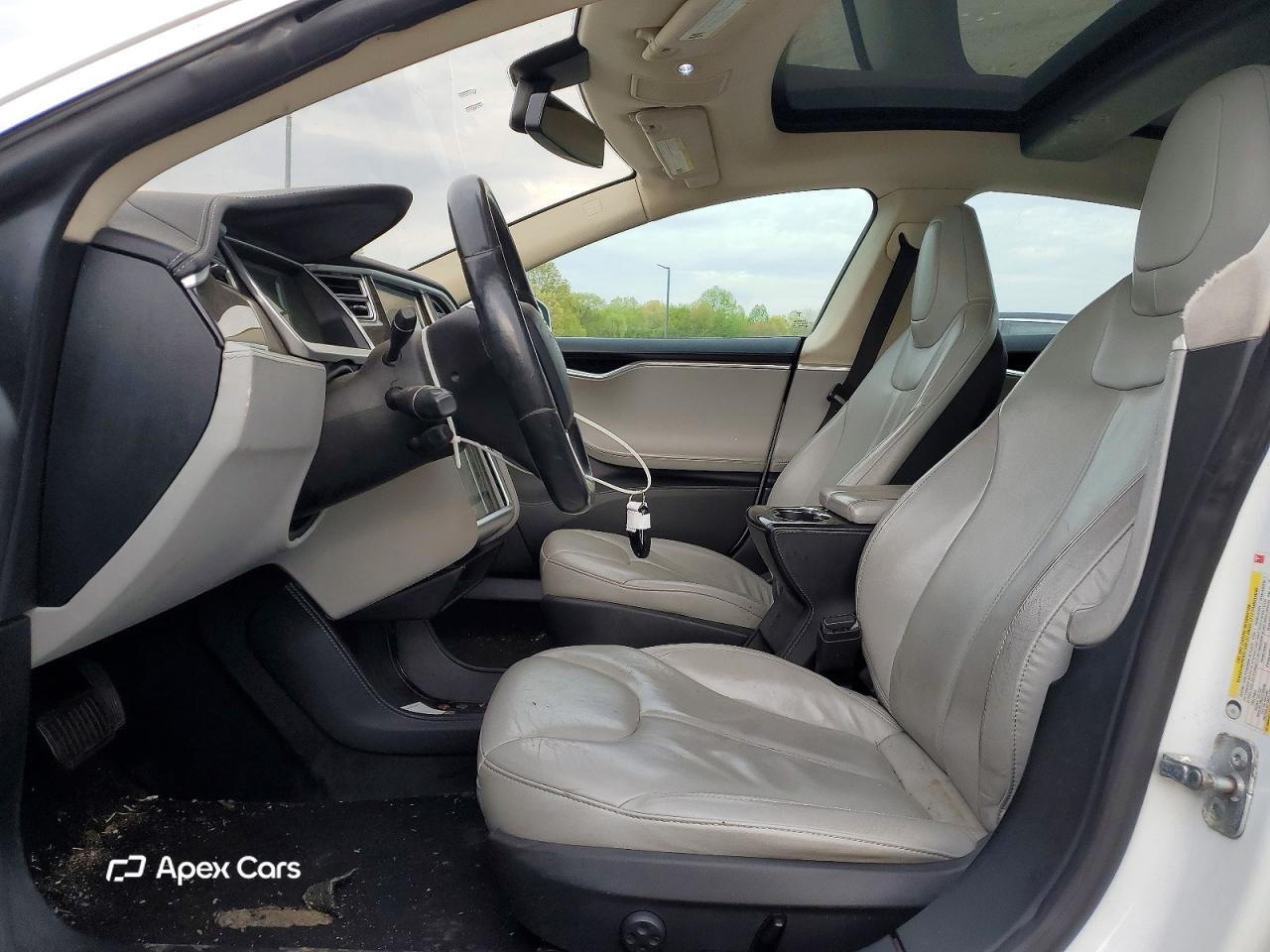 Tesla Model S 2014