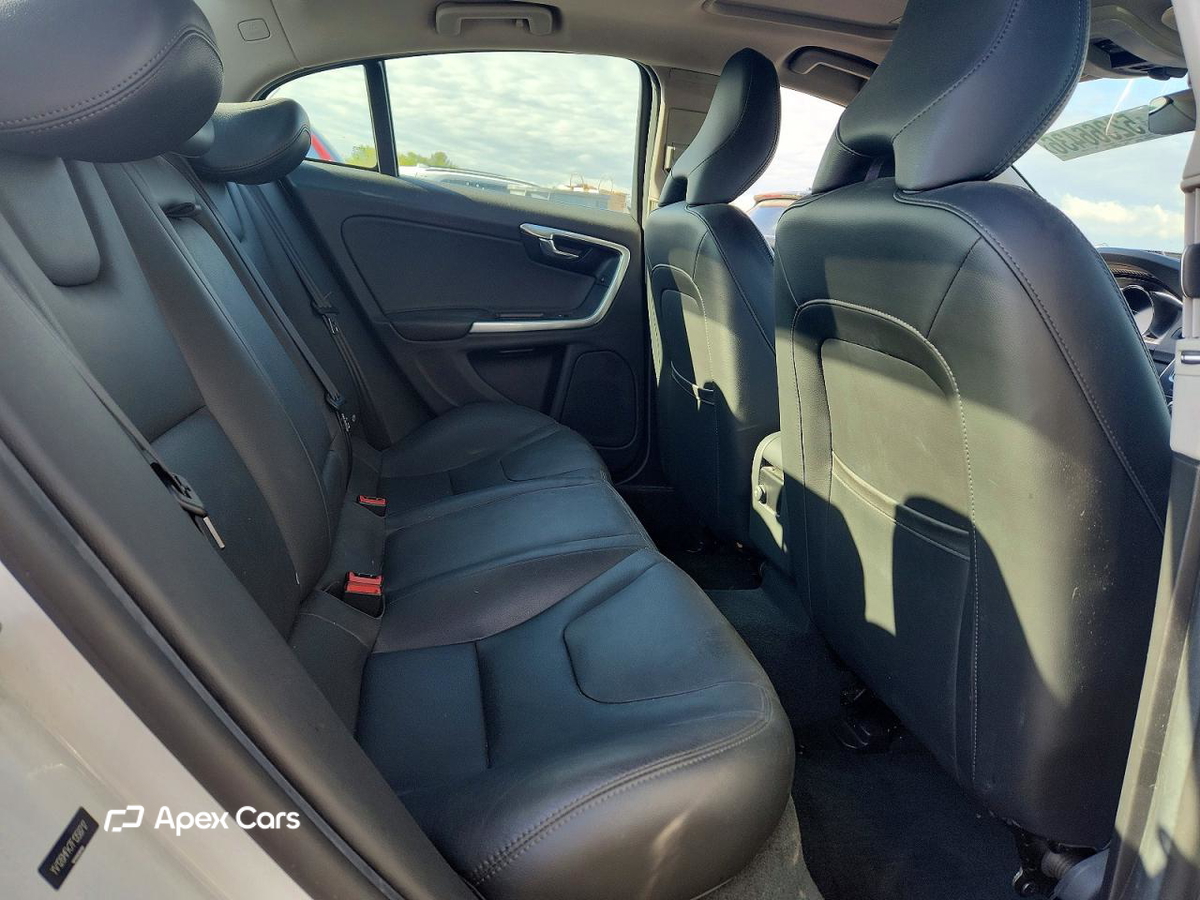 Volvo S60 2015