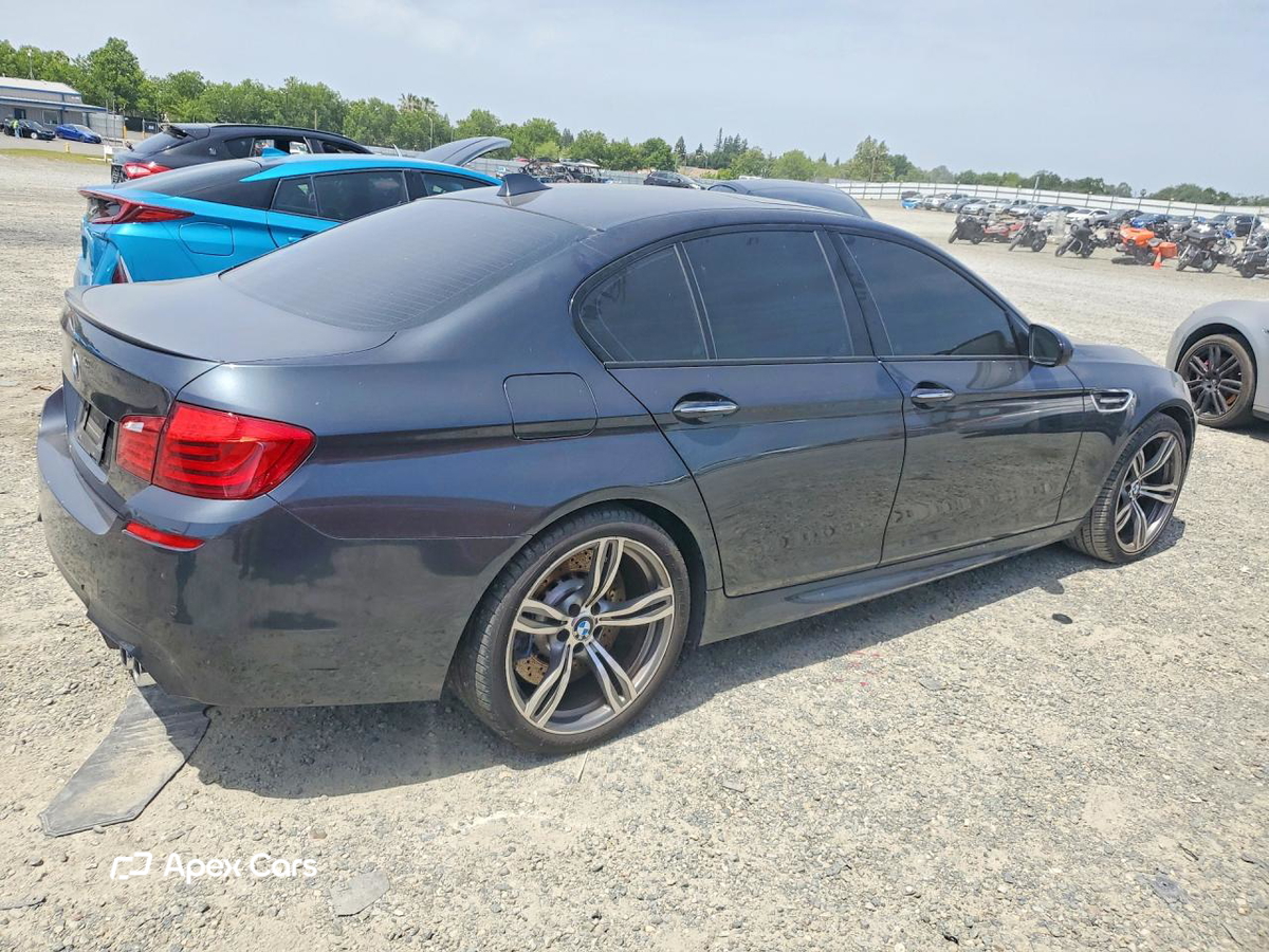 BMW M5 2013