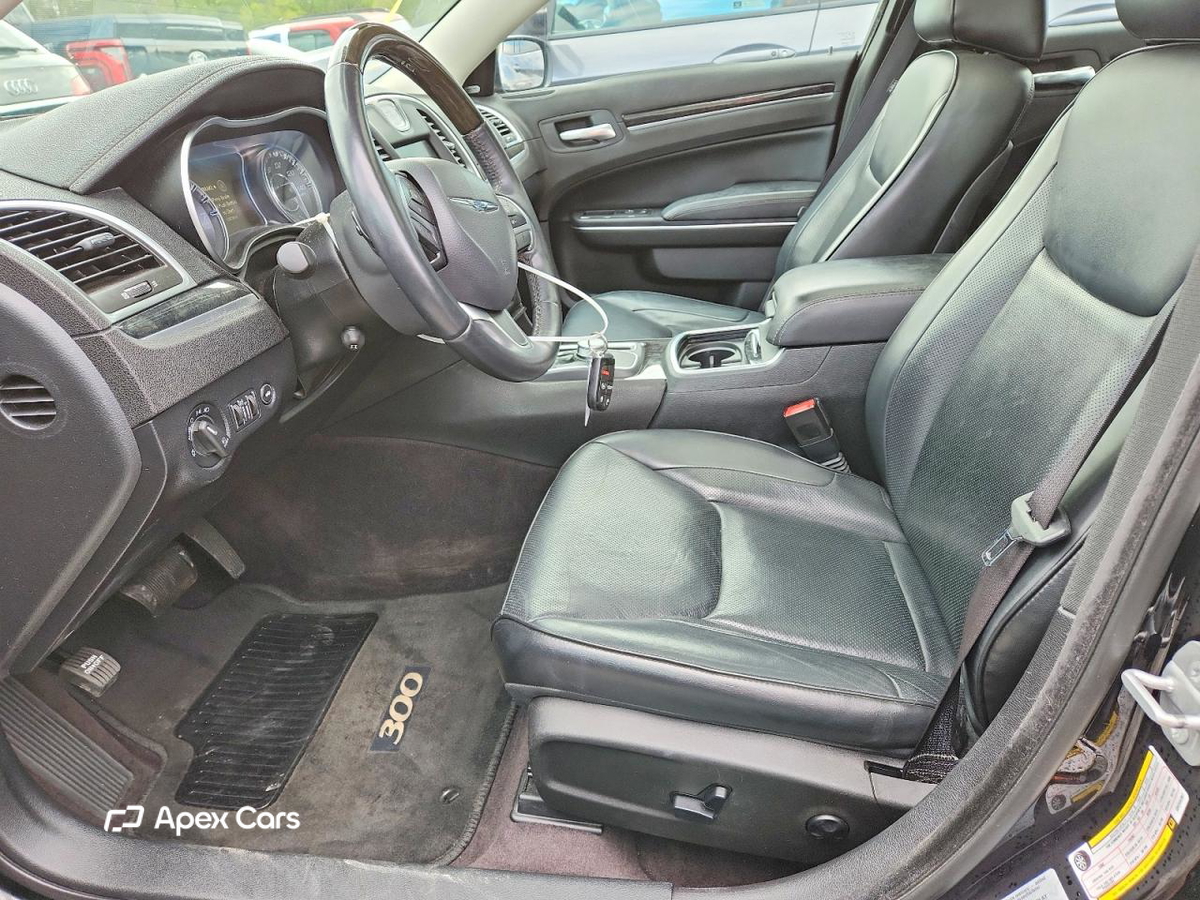 Chrysler 300 2016