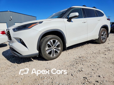 Toyota Highlander 2021 - Image 1 of 13
