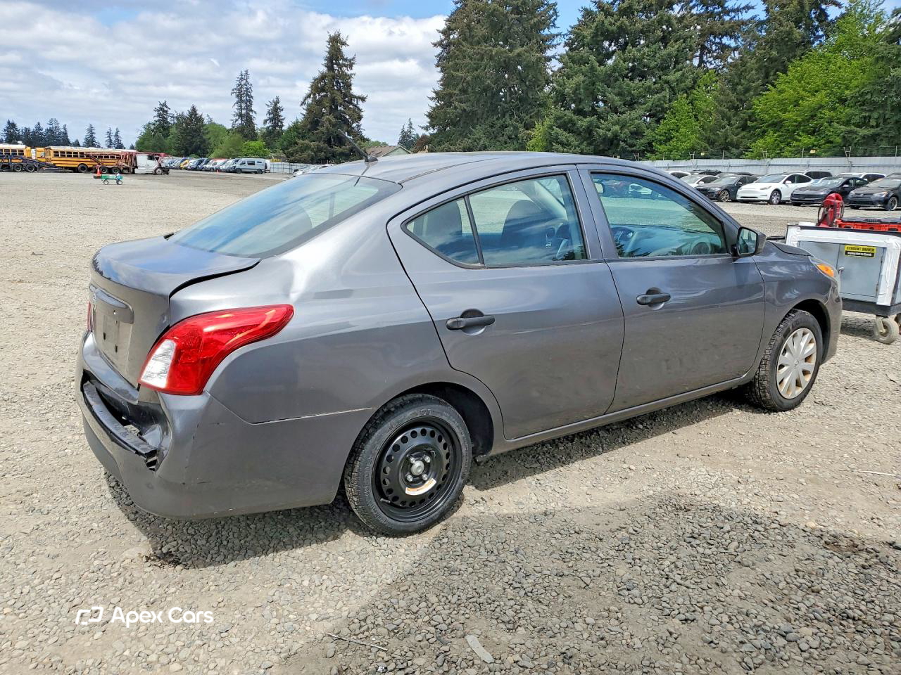 Nissan Versa 2016