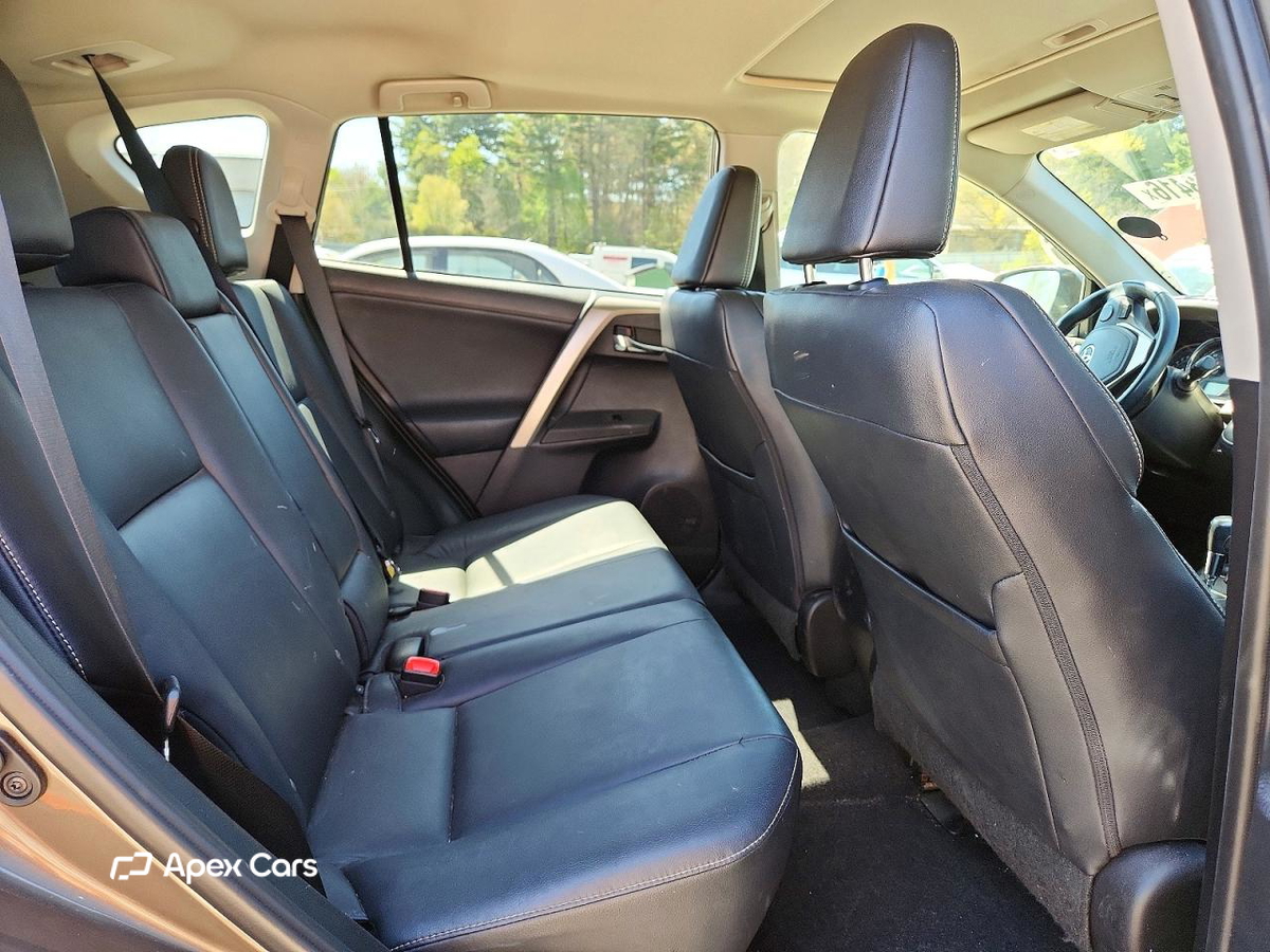 Toyota RAV 4 2015