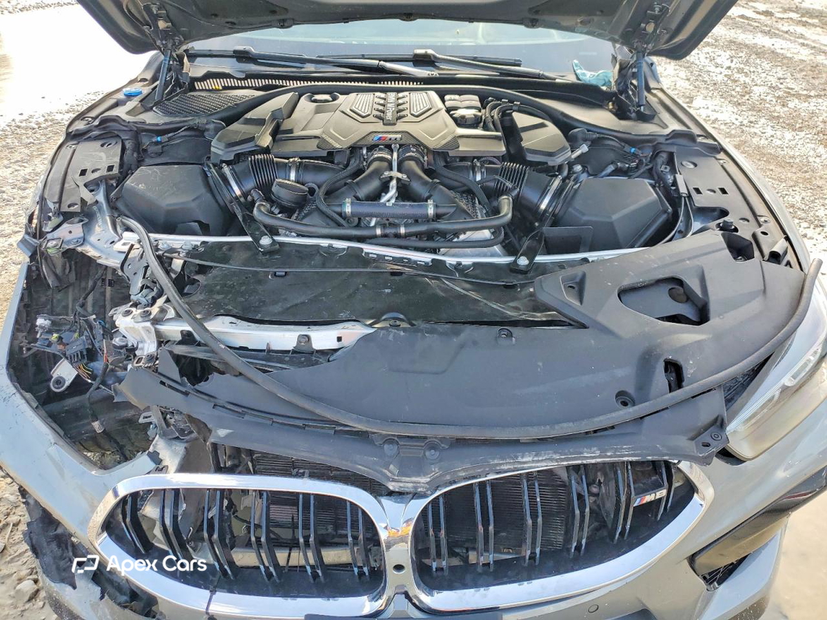 BMW M8 2025