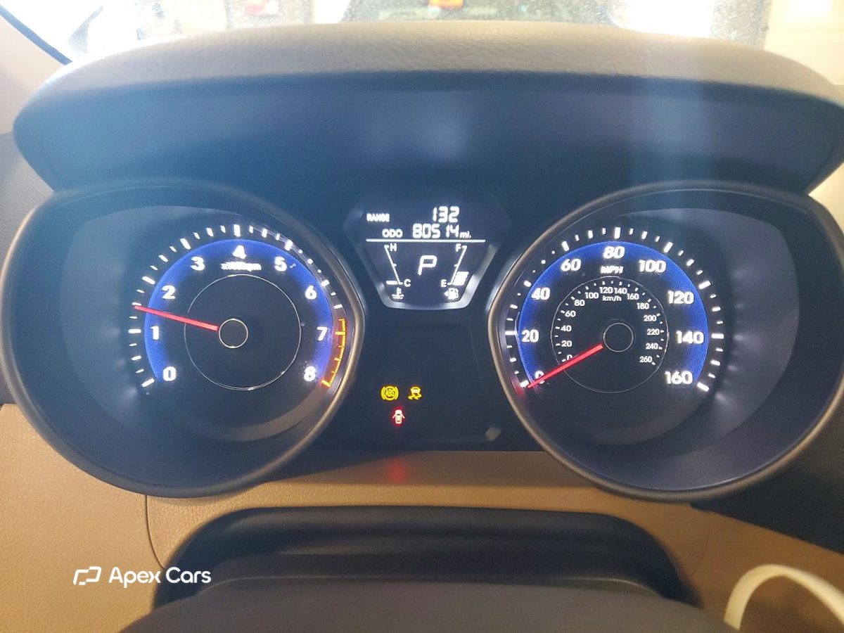 Hyundai Elantra 2013