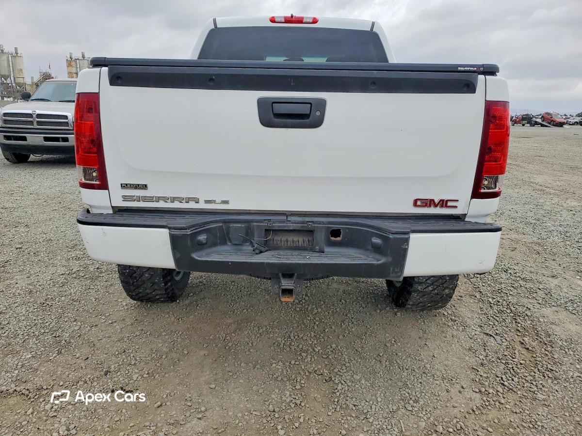 GMC Sierra 2011