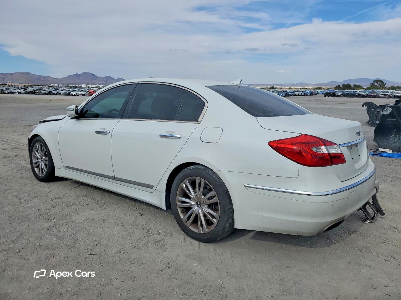 Hyundai Genesis 2012