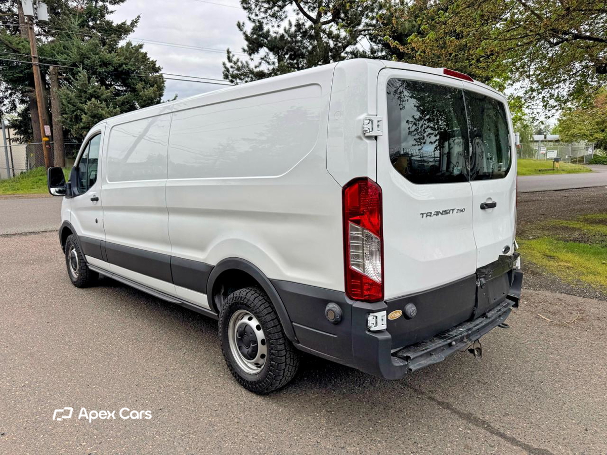 Ford Transit 2020