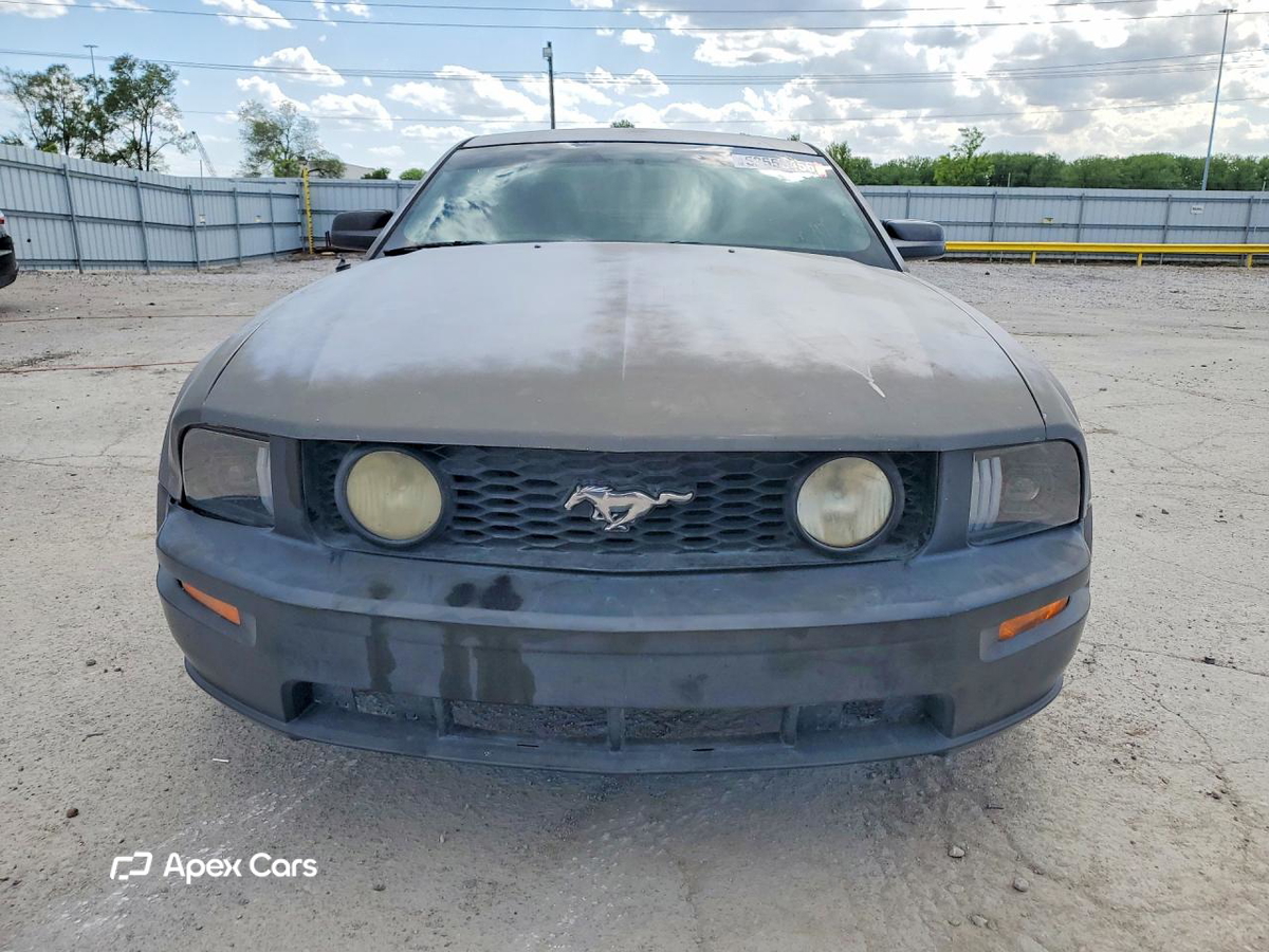 Ford Mustang 2006