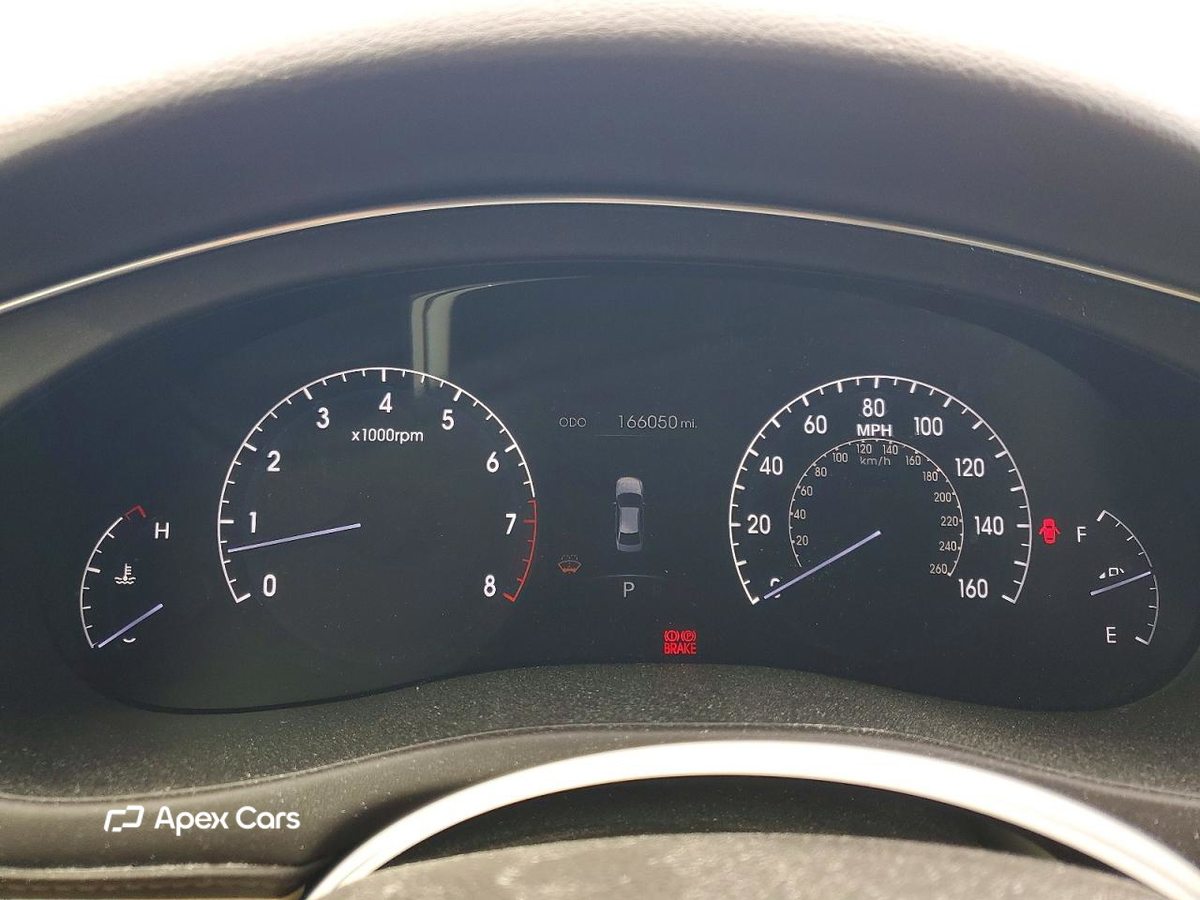 Hyundai Genesis 2012