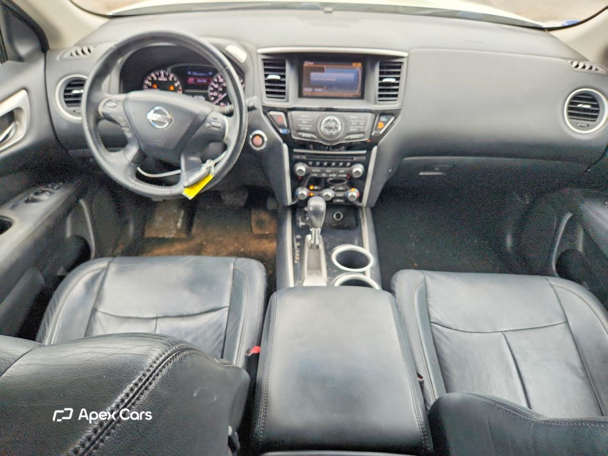 Nissan Pathfinder 2013