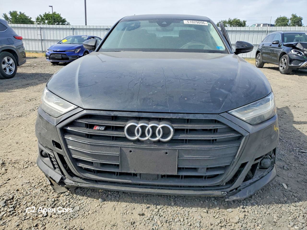 Audi S8 2021