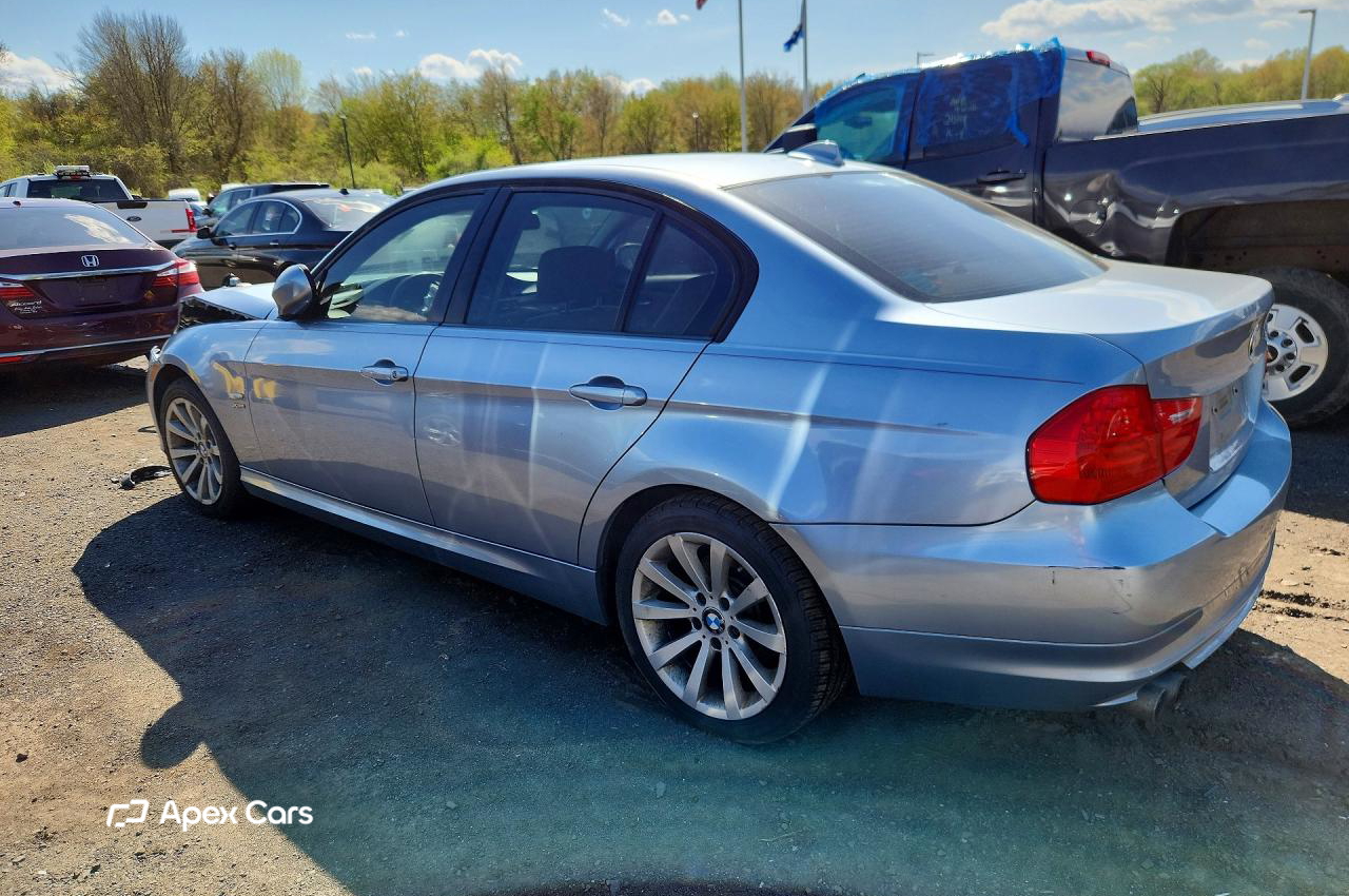 BMW Series 3 2011