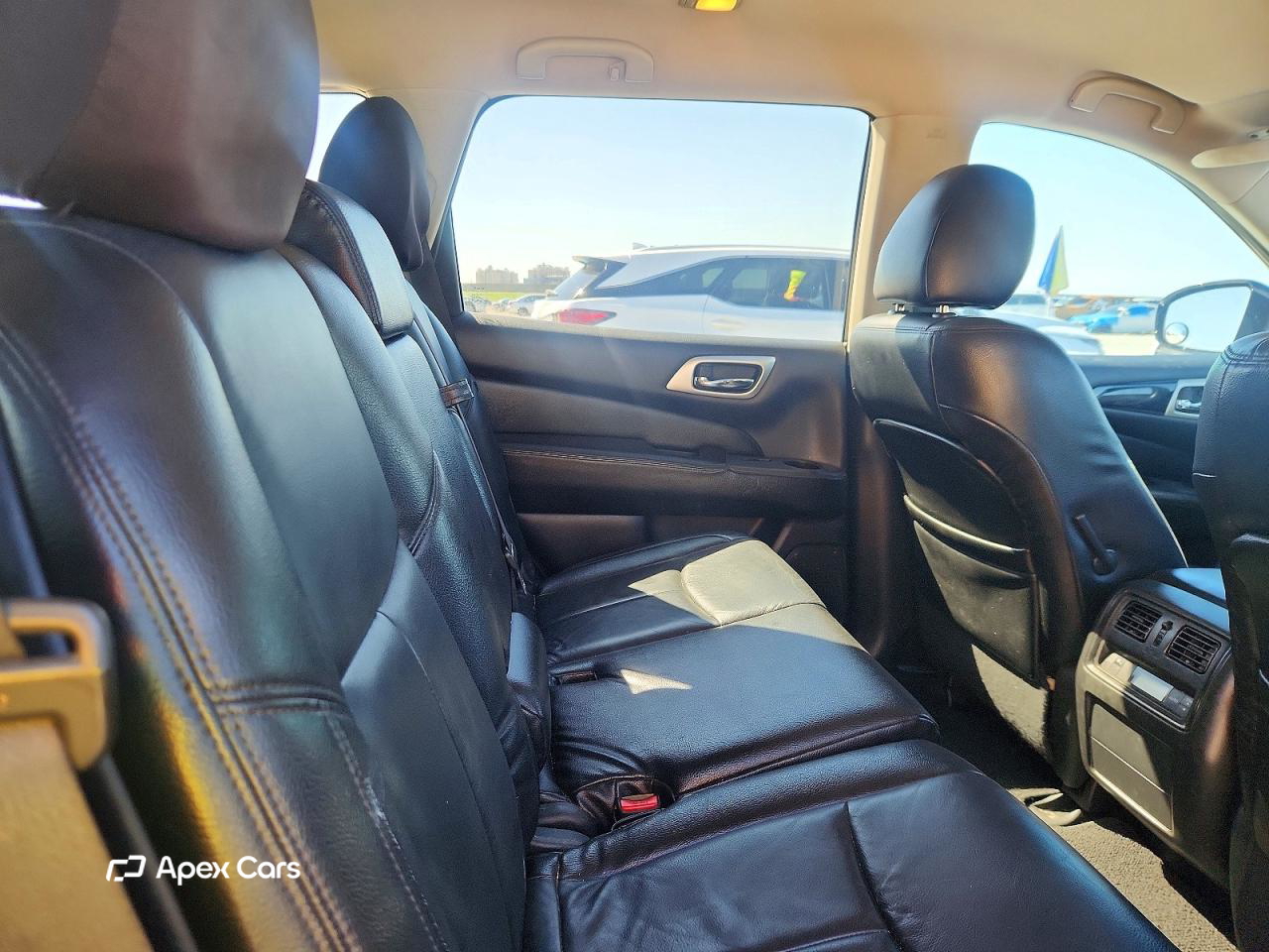 Nissan Pathfinder 2013