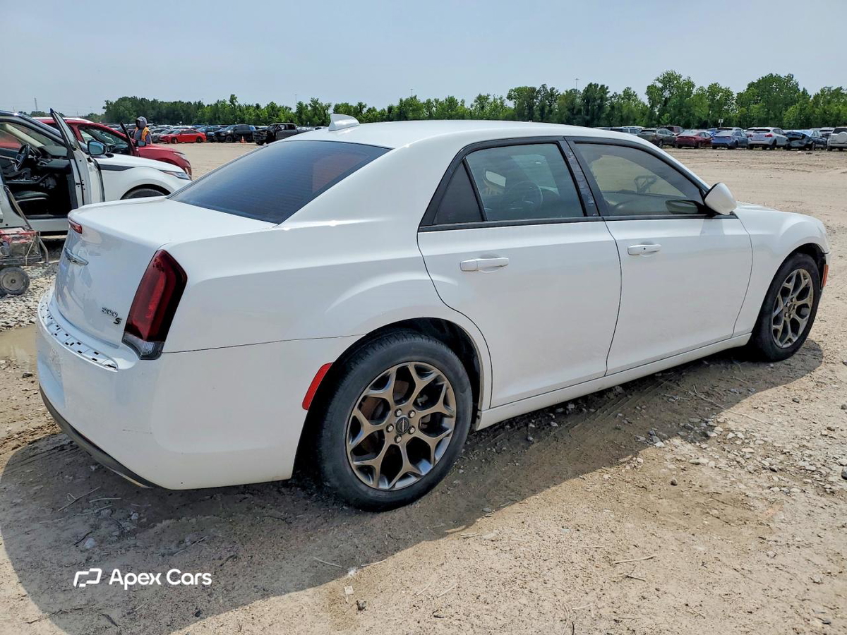 Chrysler 300 2016