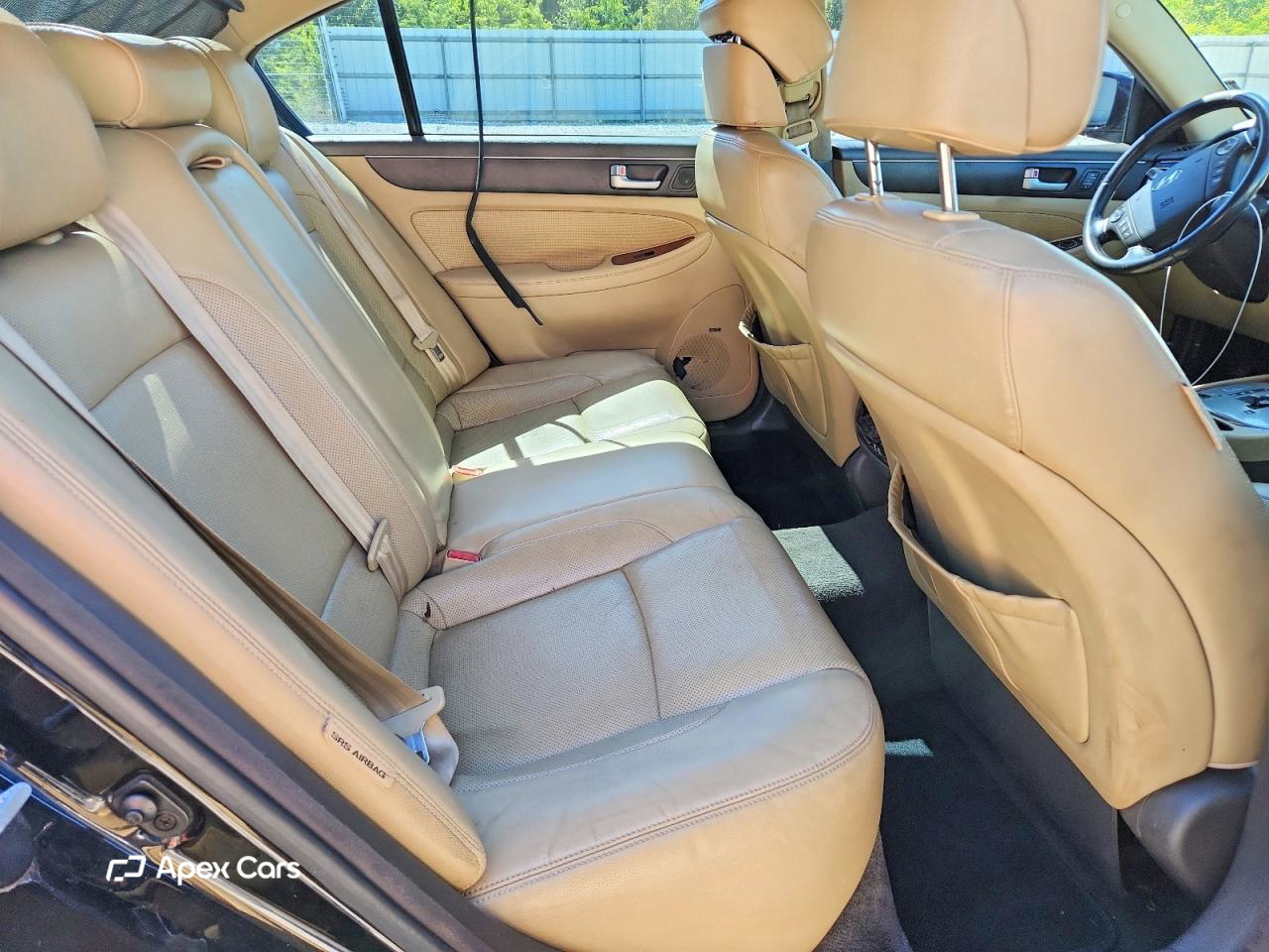 Hyundai Genesis 2013