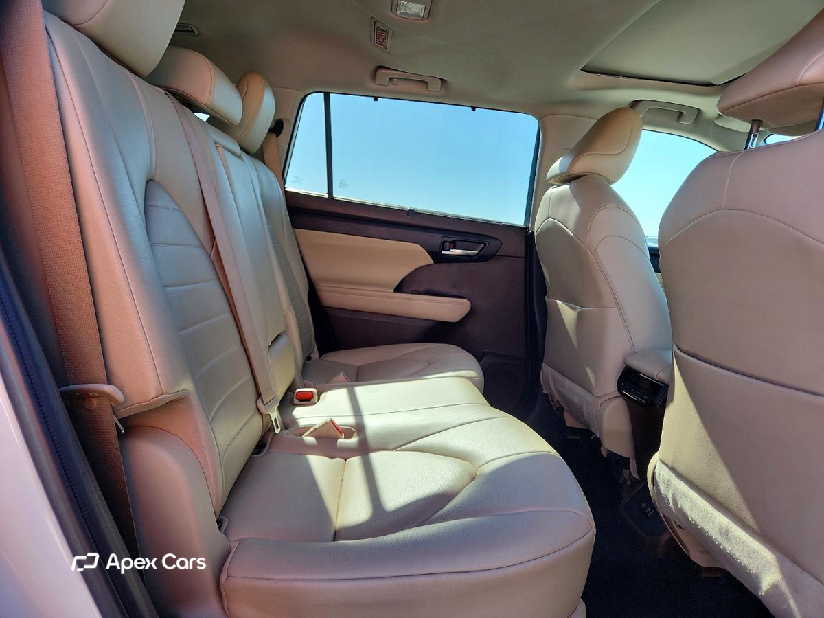 Toyota Highlander 2021