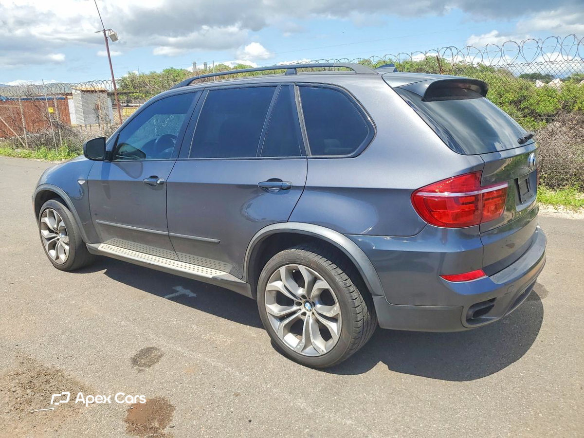 BMW X5 2011