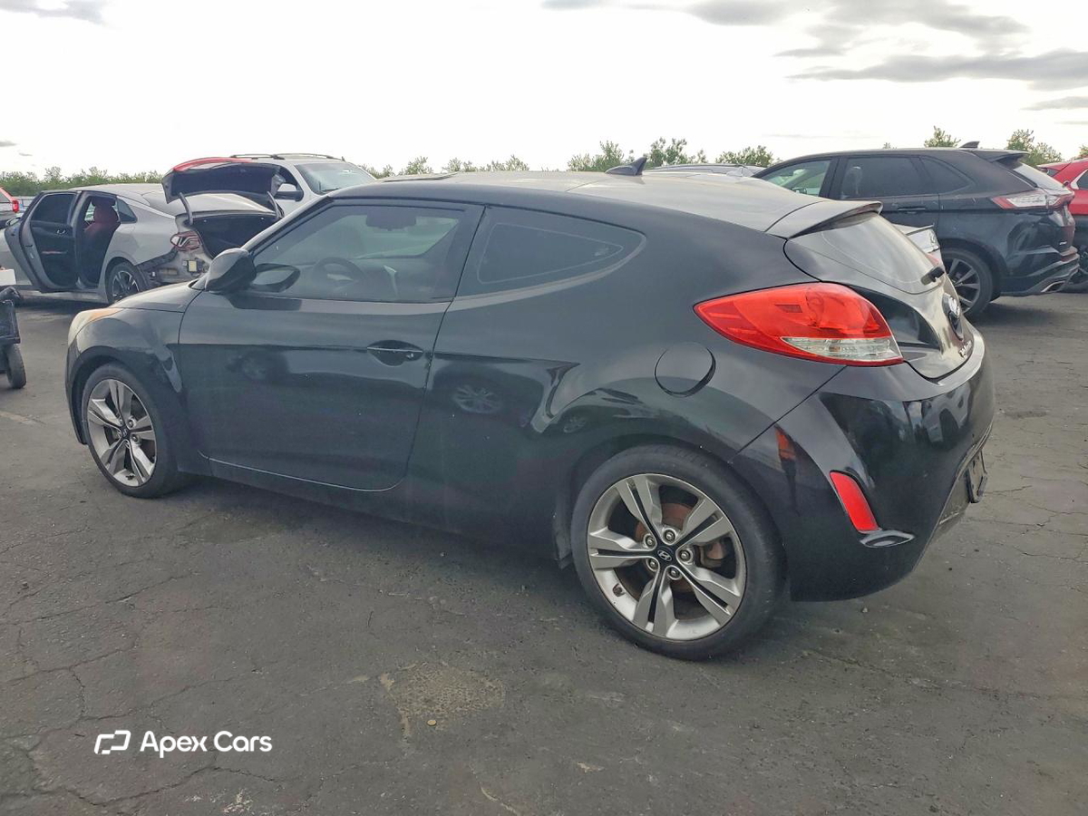 Hyundai Veloster 2013