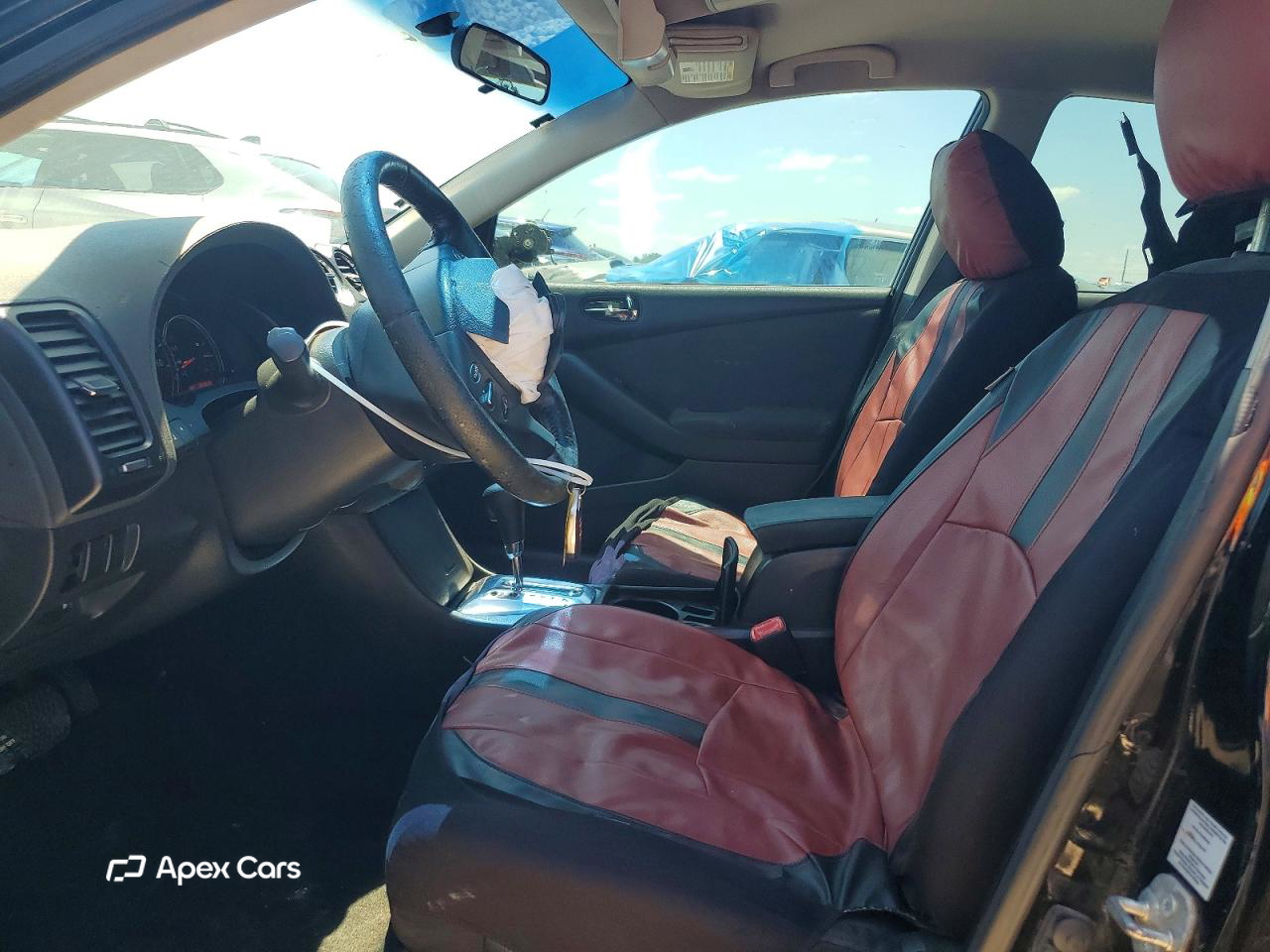 Nissan Altima 2010