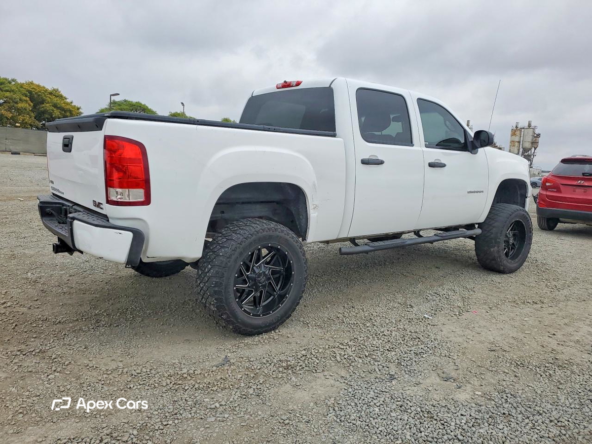 GMC Sierra 2011