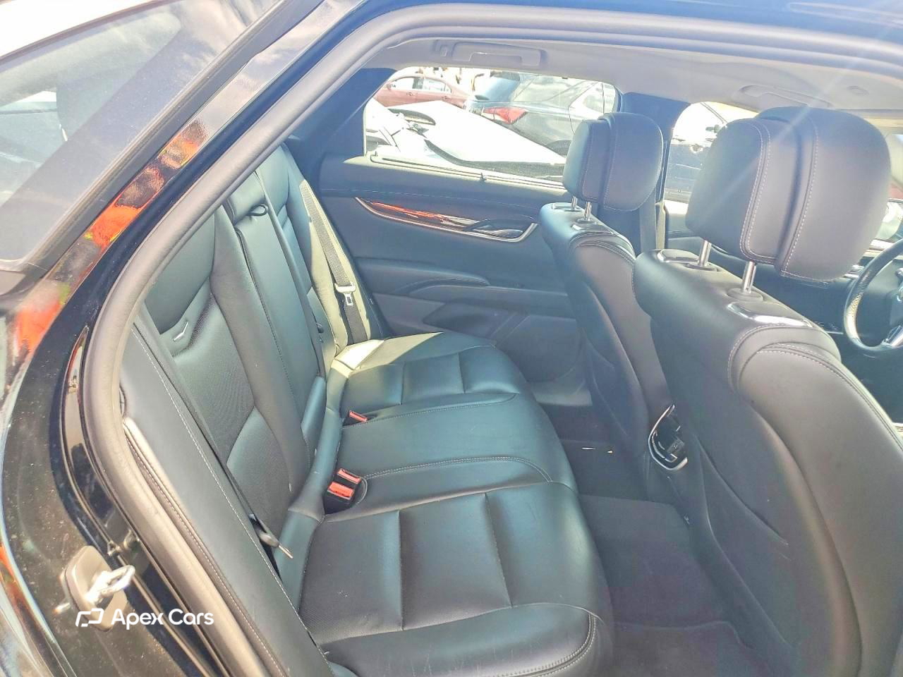 Cadillac XTS 2013