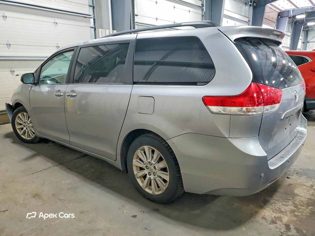 Toyota Sienna 2011