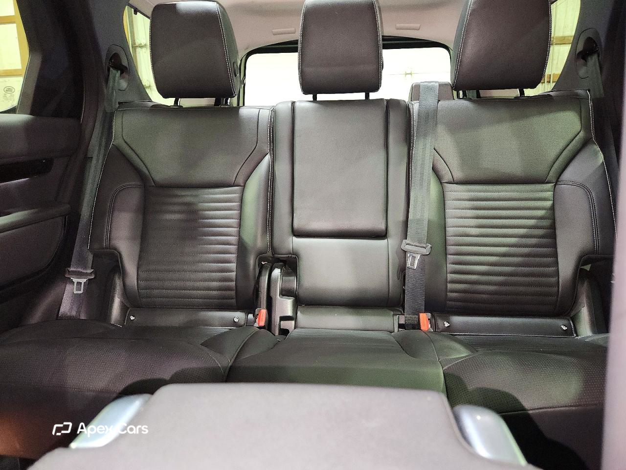 Land Rover Discovery 2024