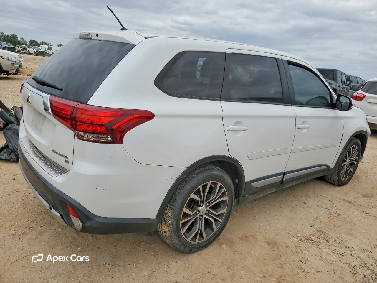 Mitsubishi Outlander 2016