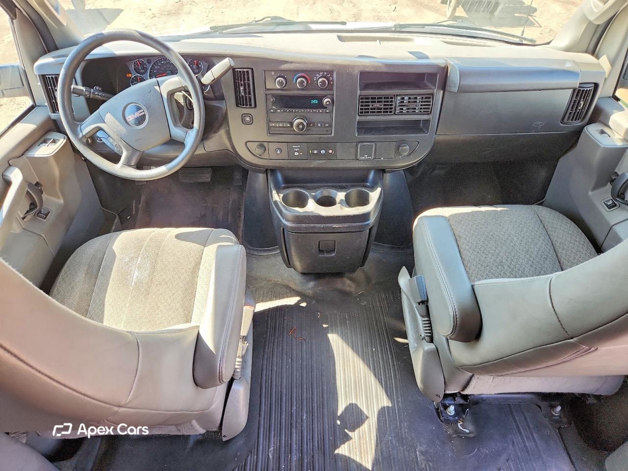 GMC Savana 2020