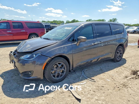 Chrysler Pacifica 2018 - Image 1 of 12