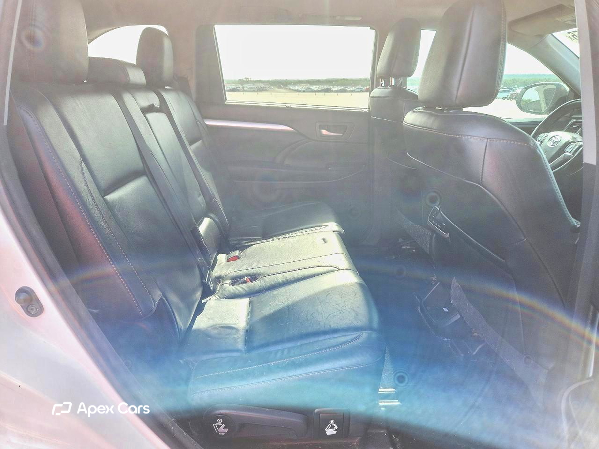 Toyota Highlander 2016
