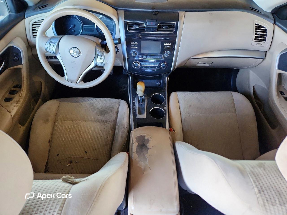 Nissan Altima 2015