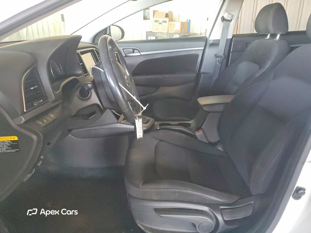 Hyundai Elantra 2018