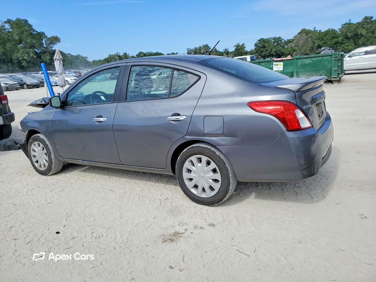 Nissan Versa 2018