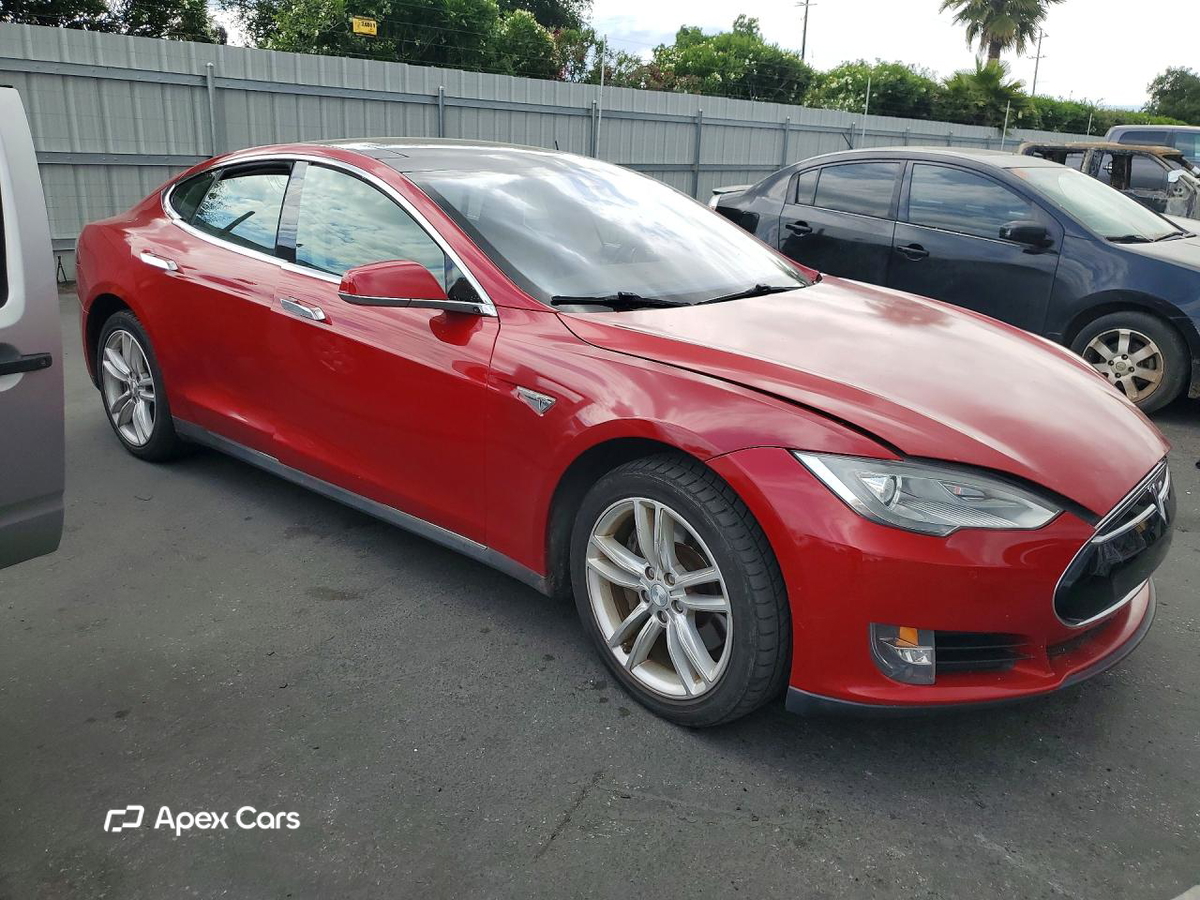 Tesla Model S 2014