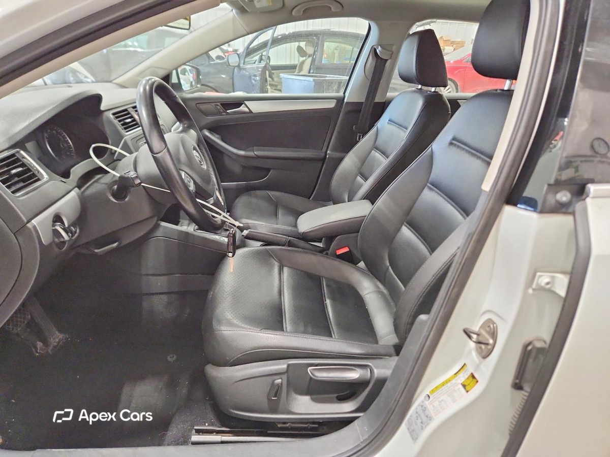 Volkswagen Jetta 2014