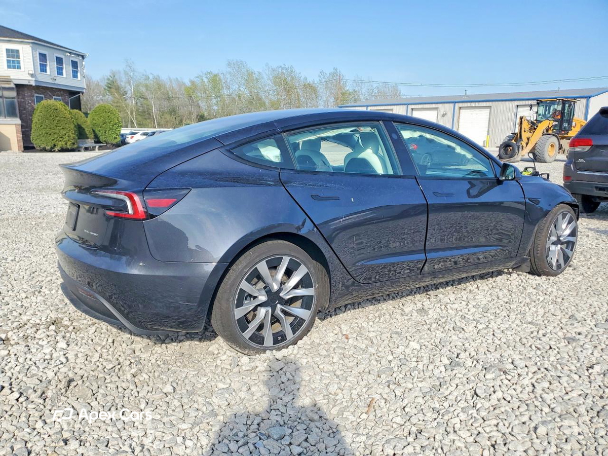 Tesla Model 3 2025