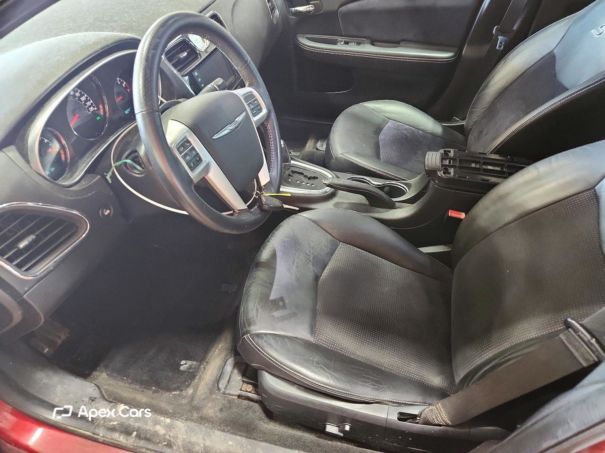 Chrysler 200 2013