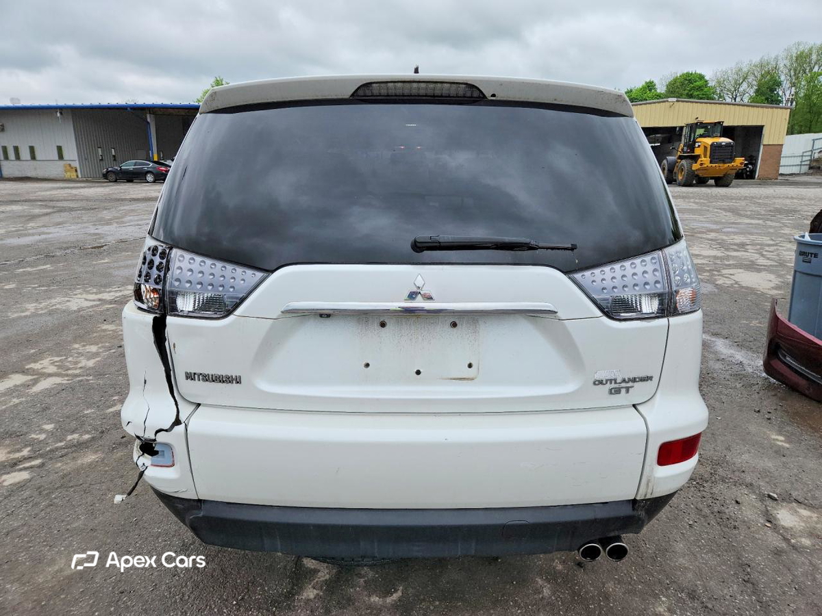 Mitsubishi Outlander 2012
