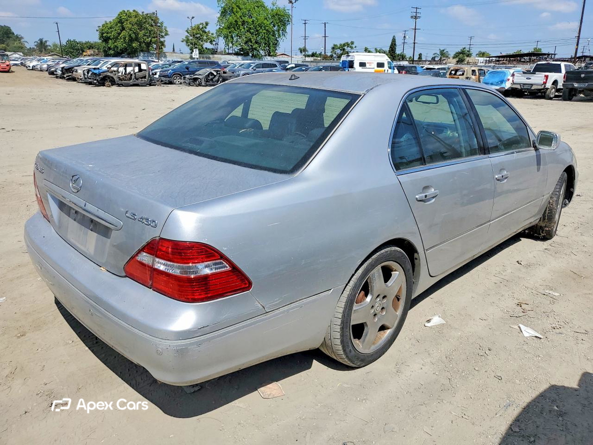 Lexus LS 2004