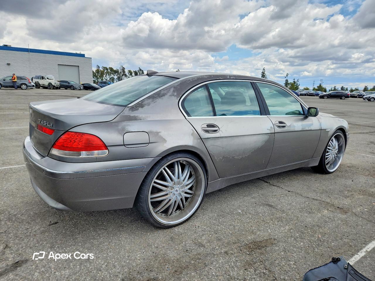 BMW Series 7 2003