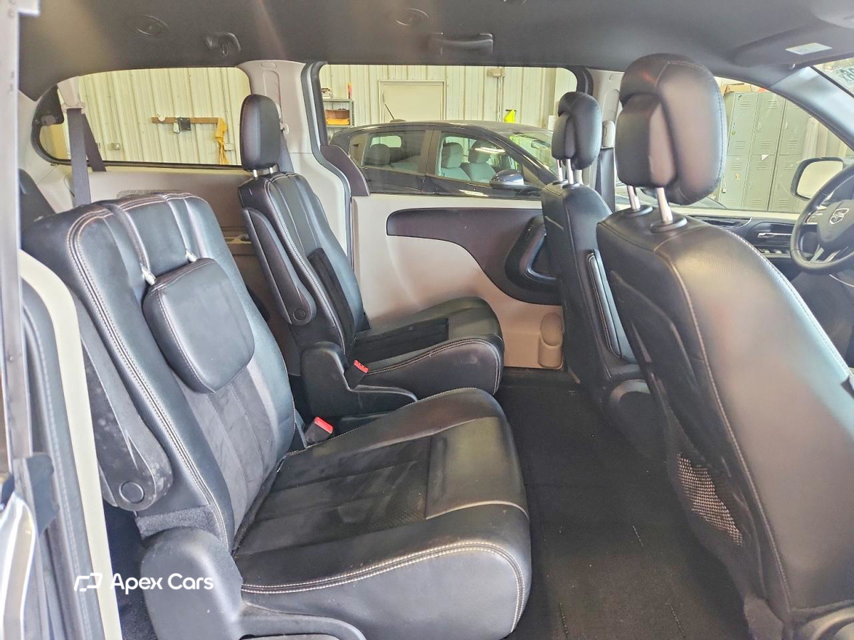 Dodge Caravan 2017