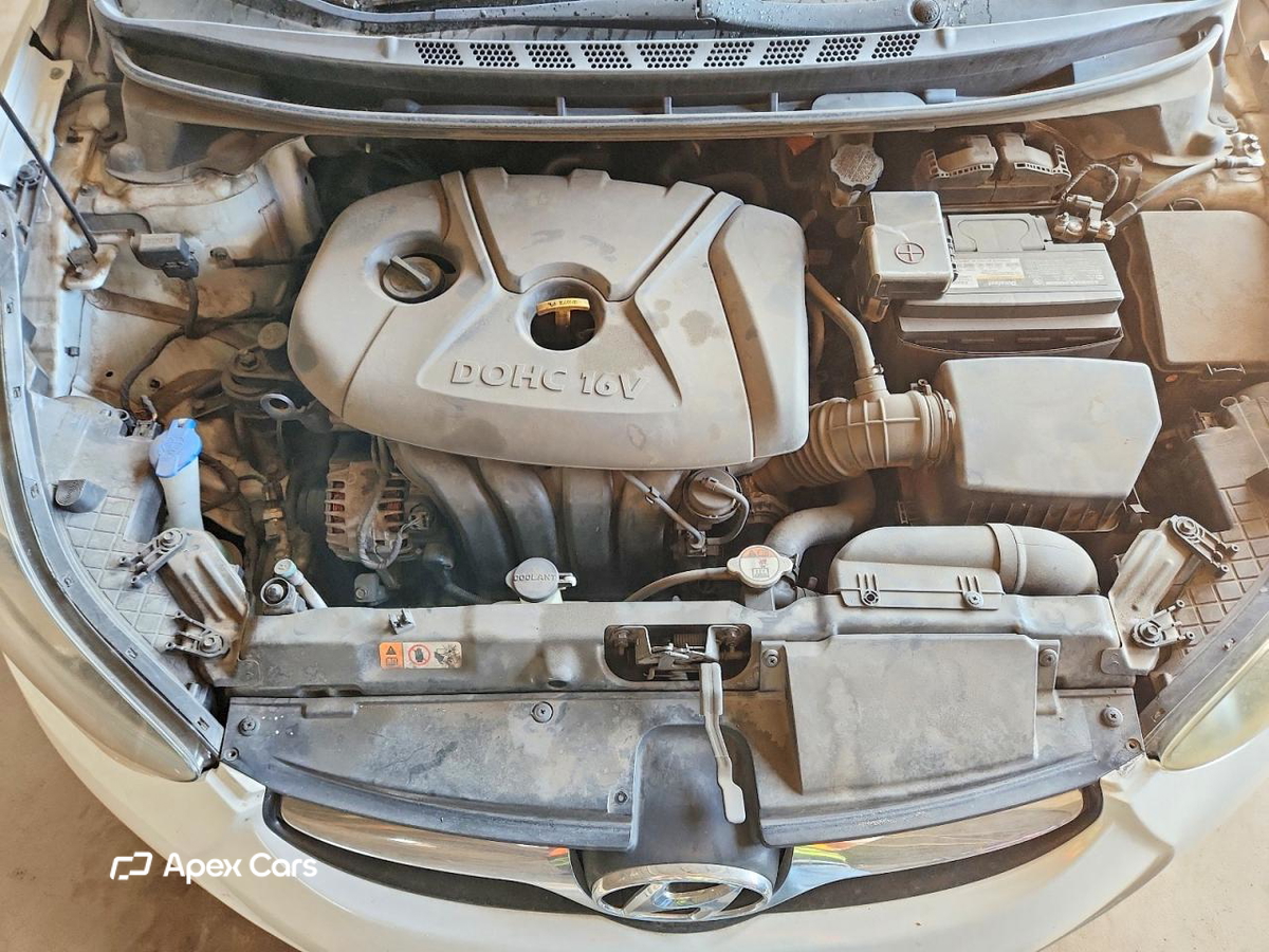 Hyundai Elantra 2013