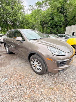 Porsche Cayenne 2016 - Image 1 of 11