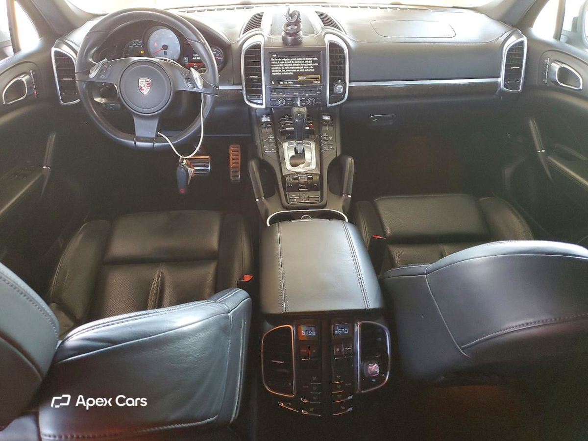 Porsche Cayenne 2011