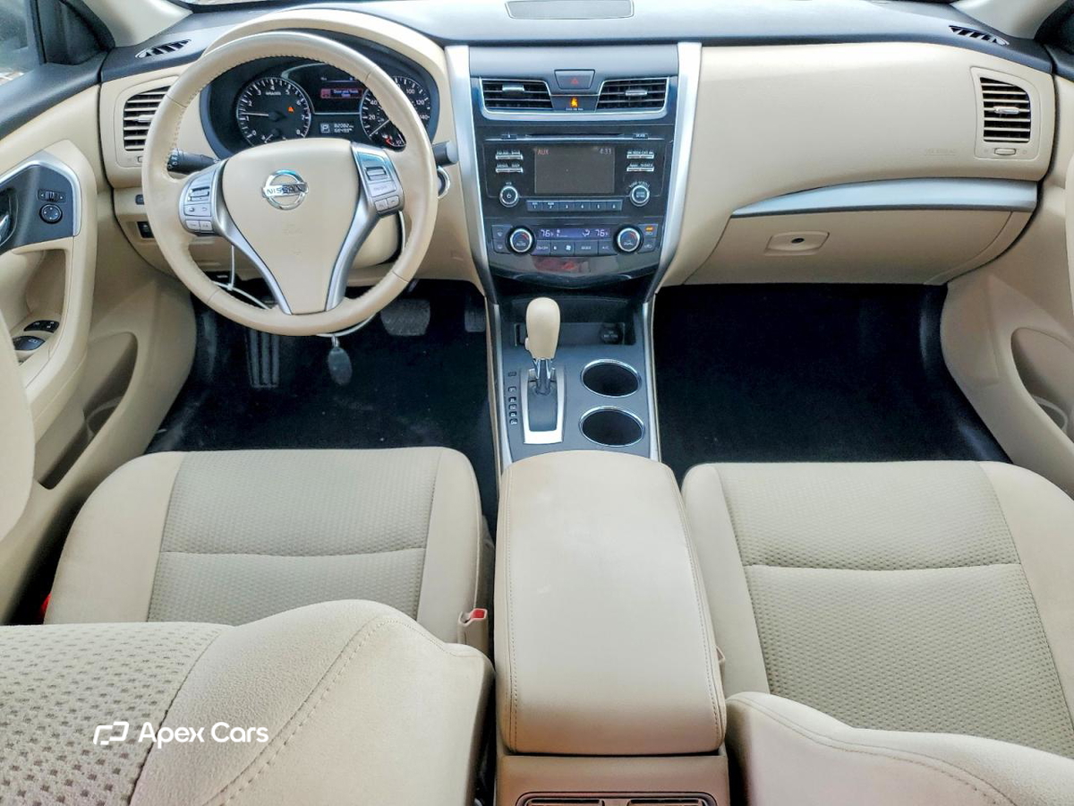 Nissan Altima 2015