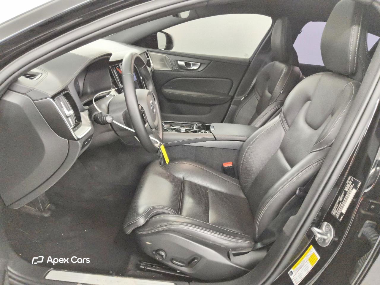 Volvo S60 2025