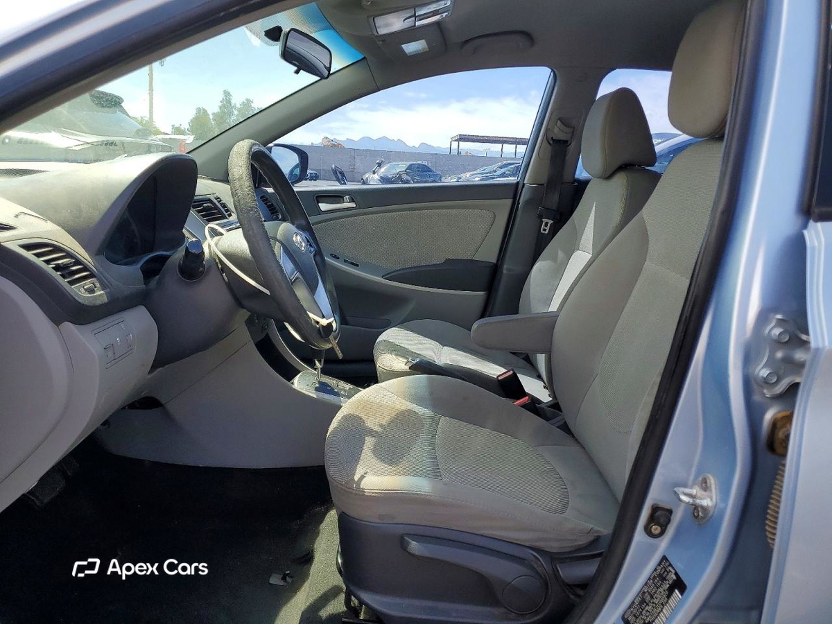 Hyundai Accent 2012